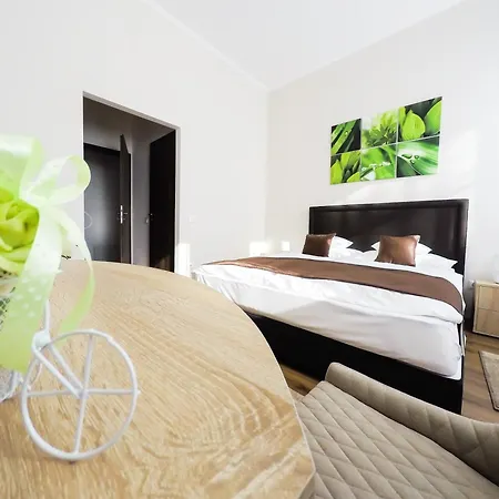 Szent Imre Panzió Ujkigyos